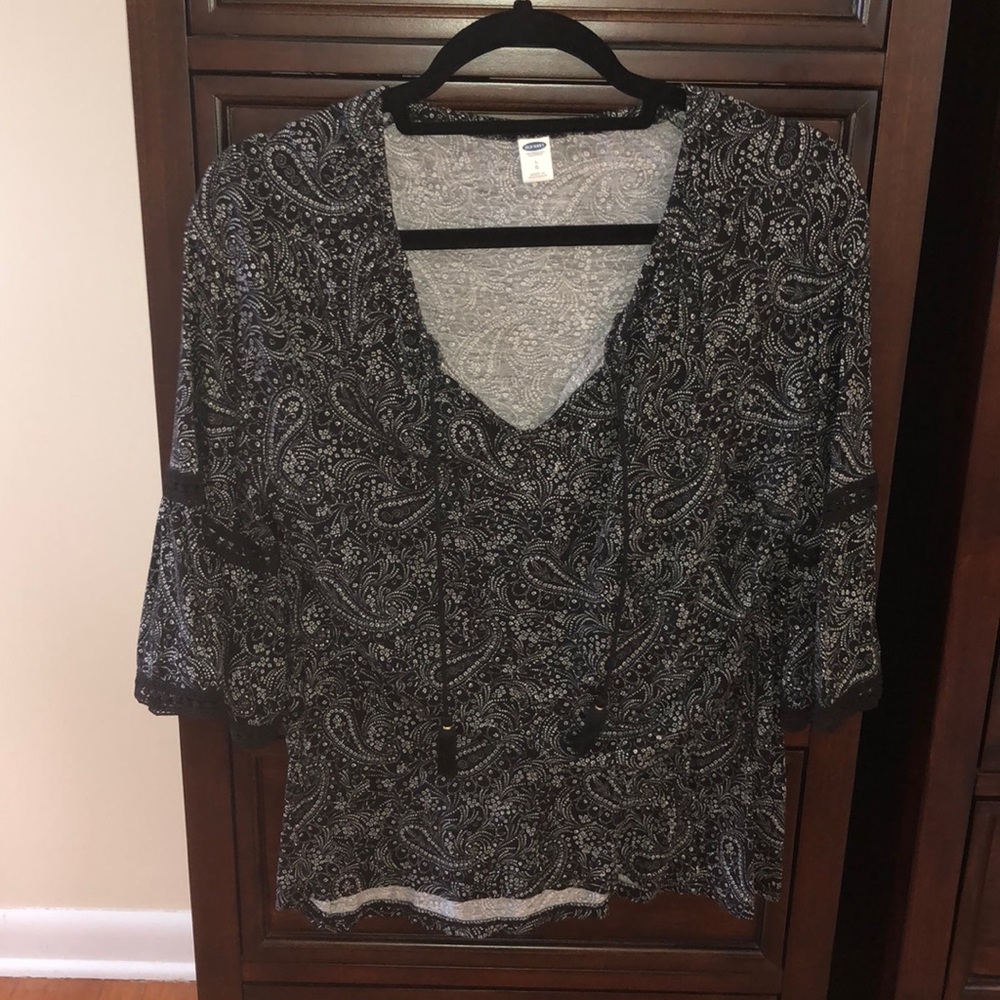 Old Navy paisley print top